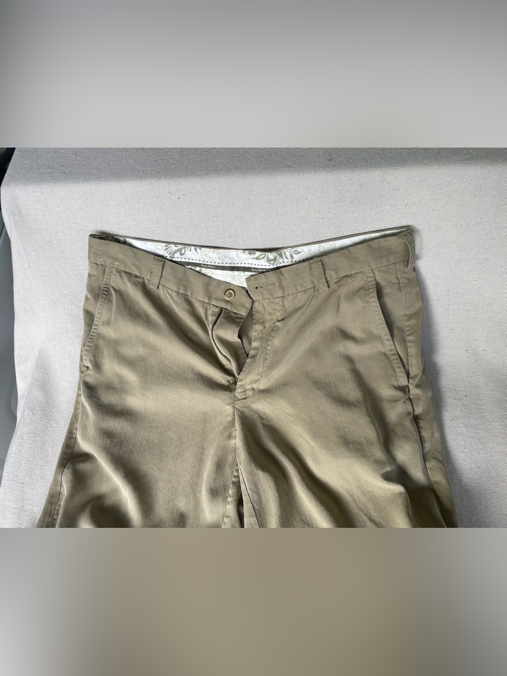 Tommy Bahama Men's Light Olive Chino Pant size 35x28